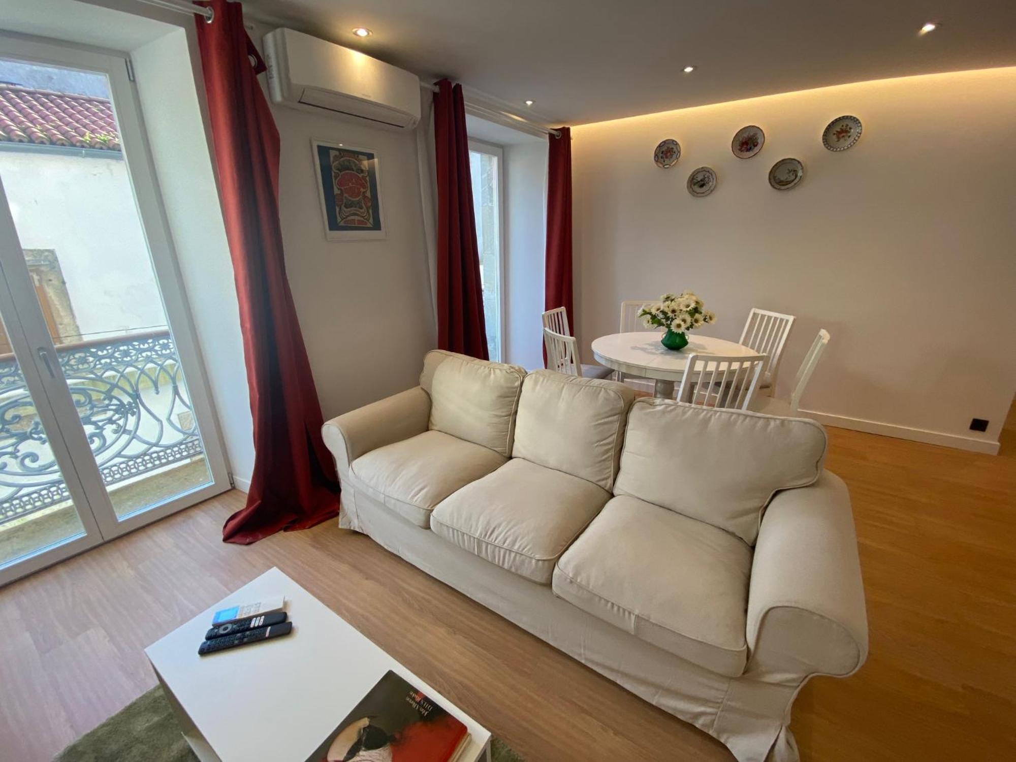 Apartamento En El Casco Antiguo De Bayona Байона Екстериор снимка
